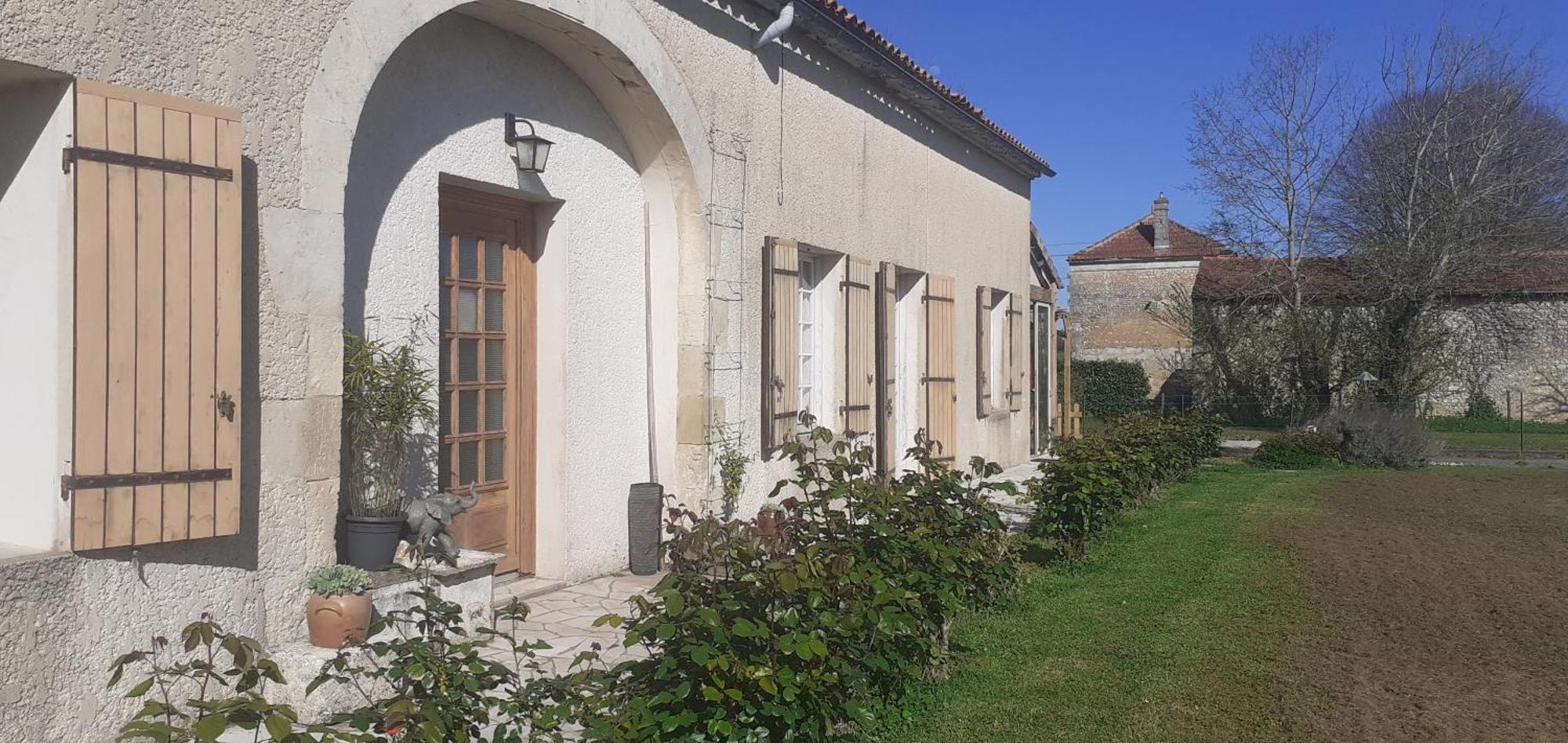Bed and Breakfast Arts & Passion Mirambeau  Exteriér fotografie