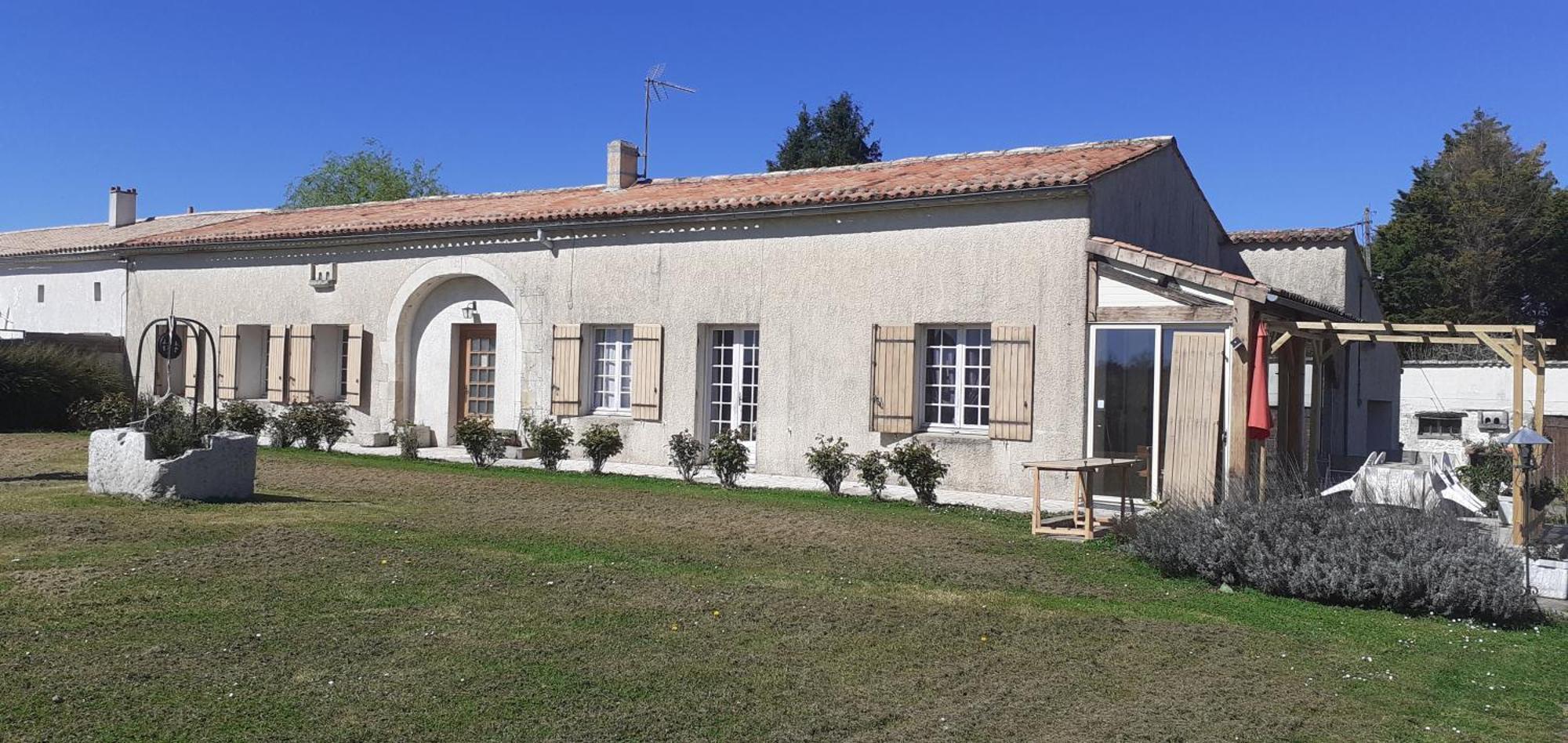 Bed and Breakfast Arts & Passion Mirambeau  Exteriér fotografie